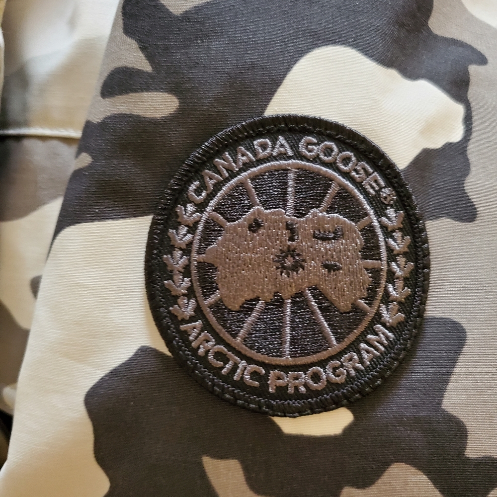 Canada Goose Black Label Maitland Parka Grey Camo